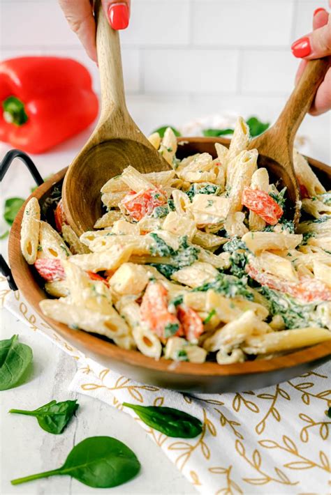creamy-penne-pasta-salad-with-smoked-gouda image