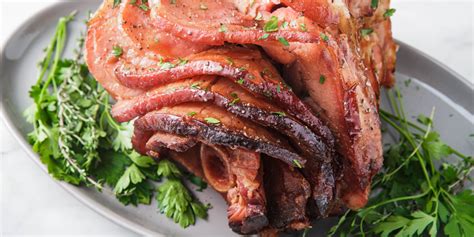 how-to-make-honey-glazed-ham-in-the-slow-cooker image