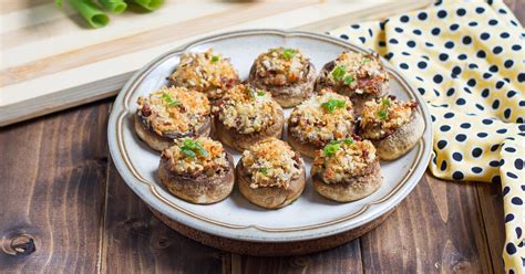 stuffed-mushrooms-with-cream-cheese-and-bacon image