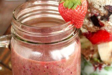 20-delicious-berry-smoothie-recipes-to-fight-inflammation image