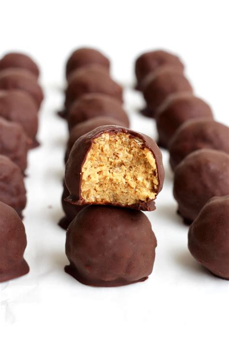 healthy-5-ingredient-dark-chocolate-peanut-butter-balls image