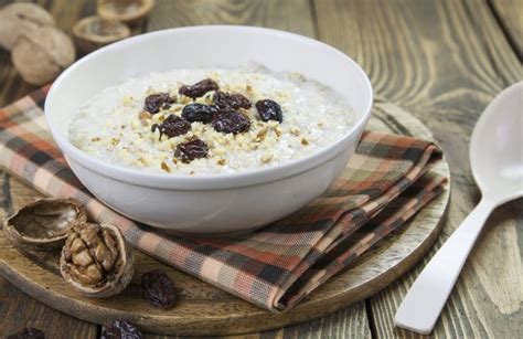 pb-protein-oatmeal-with-raisins image
