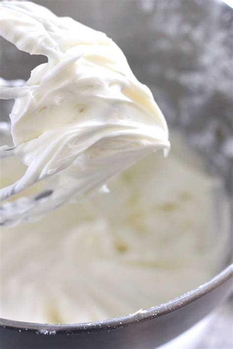 cream-cheese-frosting-mama-loves-food image