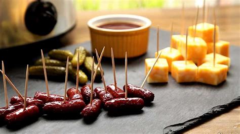 slow-cooker-appetizer-party-cocktail-smokies image