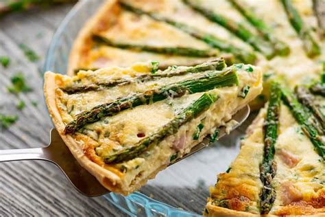 cheesy-ham-and-asparagus-quiche-recipe-the-creative image