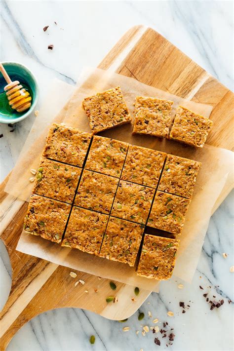 easy-no-bake-granola-bars image