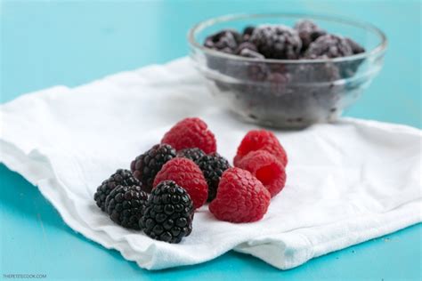frozen-double-berry-smoothie-the-petite-cook image