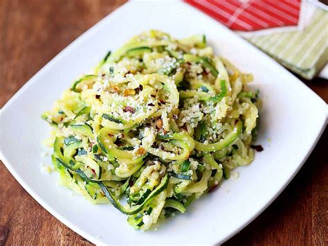 quick-zucchini-noodles-healthy-recipes-blog image