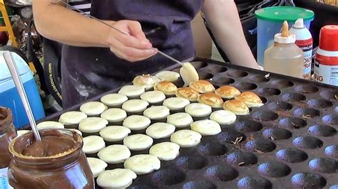 london-street-food-cooking-sweet-dutch-pancakes image