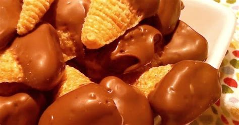 chocolate-dipped-peanut-butter-stuffed-bugles-south image