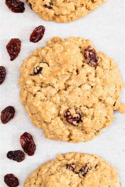 soft-and-chewy-quaker-oatmeal-cookies-easy-oats image