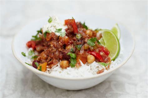 how-to-make-chilli-con-carne-features-jamie-oliver image