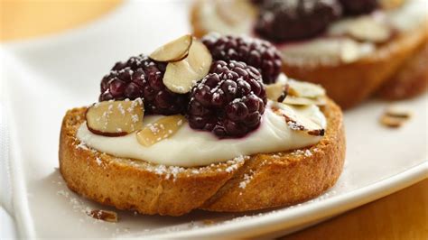 blackberry-almond-bruschetta-recipe-pillsburycom image