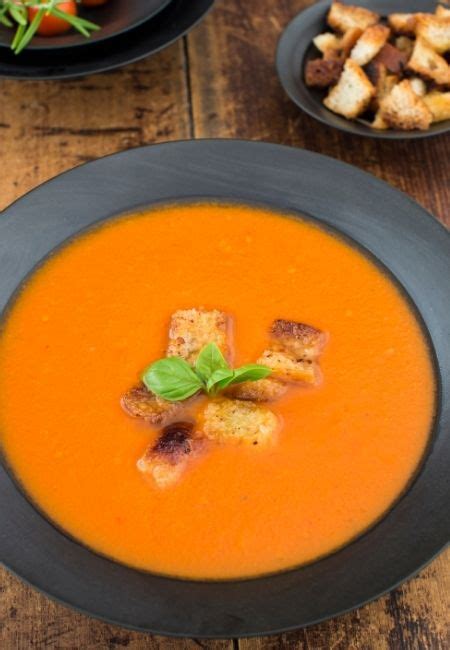 best-creamy-tomato-soup-restaurant-quality image