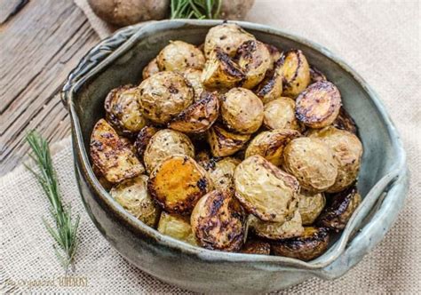 crispy-oven-rosemary-balsamic-potatoes-recipe-my image