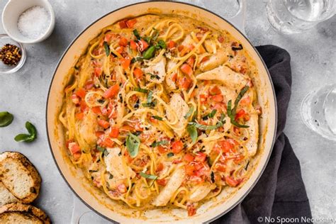 chicken-margherita-pasta-one-pot-recipe-no image