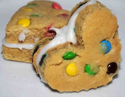 holiday-sandwich-cookies-kids-cooking-activitiescom image