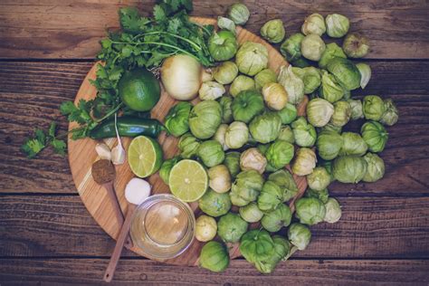 tomatillo-salsa-recipe-for-canning-mountain-feed image