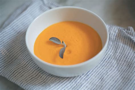 creamy-carrot-and-cashew-soup-tufts-health image