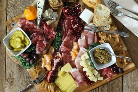 how-to-assemble-a-charcuterie-platter-like-a-pro image