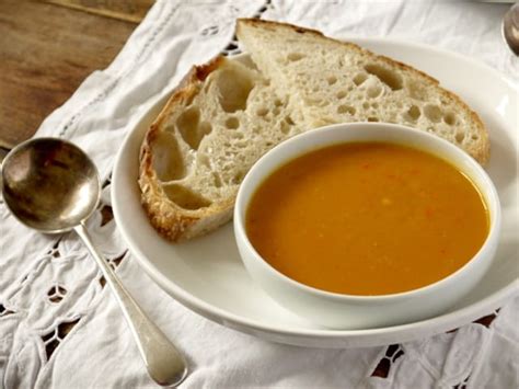 curried-sweet-potato-and-red-pepper-soup-the image