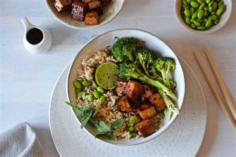 15-easy-high-protein-tofu-recipes-for-veganuary image
