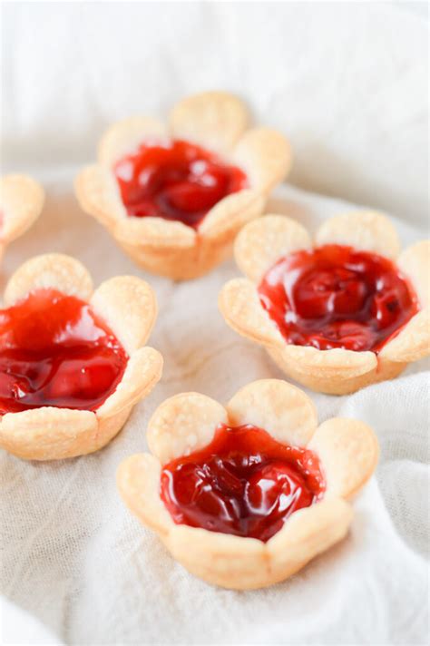 mini-cherry-pies-tasty-treats-and-eats image
