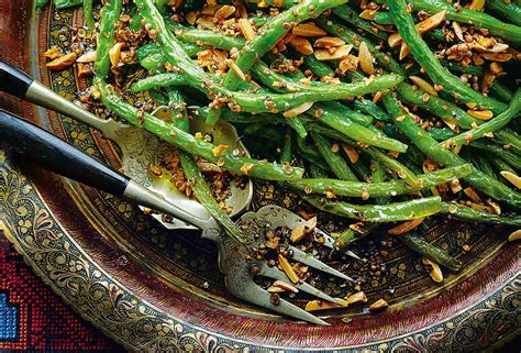 pan-fried-green-beans-and-almonds-leites-culinaria image