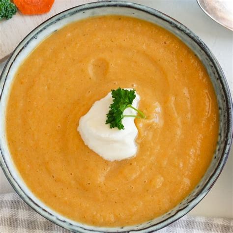 creamy-carrot-and-broccoli-soup-recipe-my-edible-food image