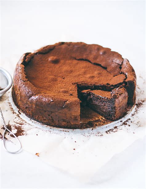 decadent-flourless-chocolate-torte-pretty-simple image