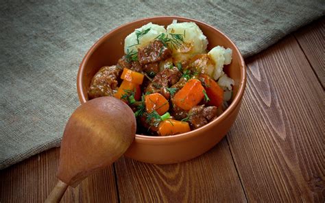 scandinavian-recipe-for-swedish-beef-stew-kalops image