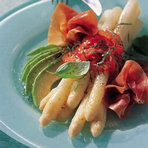 white-asparagus-with-black-forest-ham image