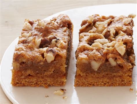 recipe-maple-walnut-bars-duncan-hines-canada image