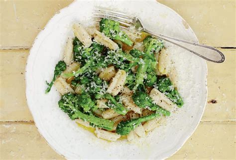 cavatelli-with-broccoli-recipe-leites-culinaria image