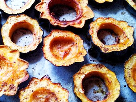 baked-acorn-squash-slices-vegan-foods image