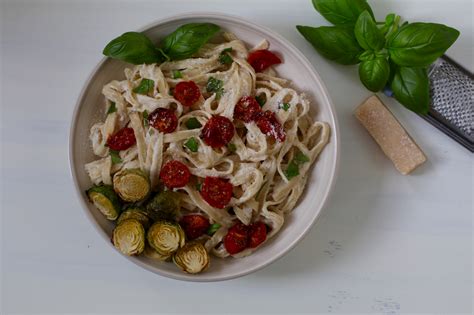 vegan-pasta-alfredo-with-roasted-veggies image