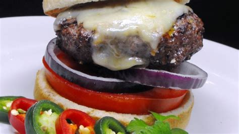 jalapeno-garlic-onion-cheeseburgers-genuine-food image