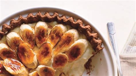 banana-cream-pie-with-whole-grain-chocolate-crust image