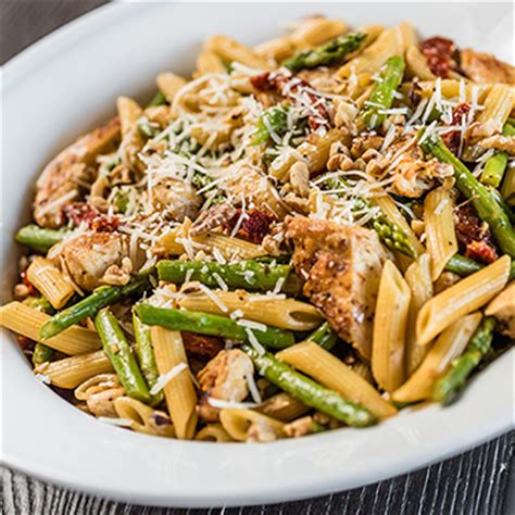 asparagus-and-chicken-penne-pasta-with-lemon-butter image