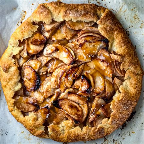delicious-rustic-apple-galette-the-genetic-chef image