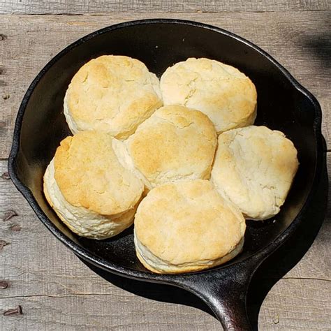 2-ingredient-biscuits-grits-and-gouda image