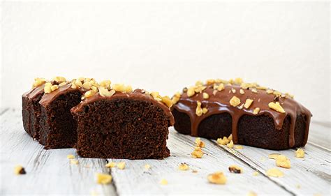 chocolate-tofu-pound-cake-vegan-theveglife image