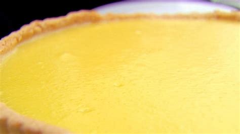 limoncello-and-lemon-cream-fruit-tart-food-network image