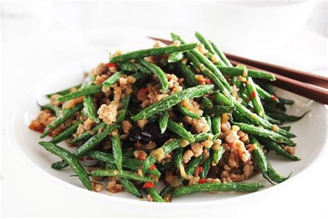 french-beans-with-minced-pork-foodelicacy image