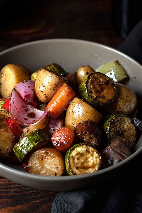 balsamic-glazed-roasted-vegetables-the-hungry-bites image