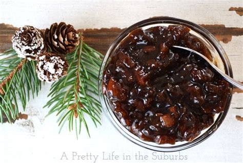 mincemeat-muffins-a-pretty-life-in-the-suburbs image