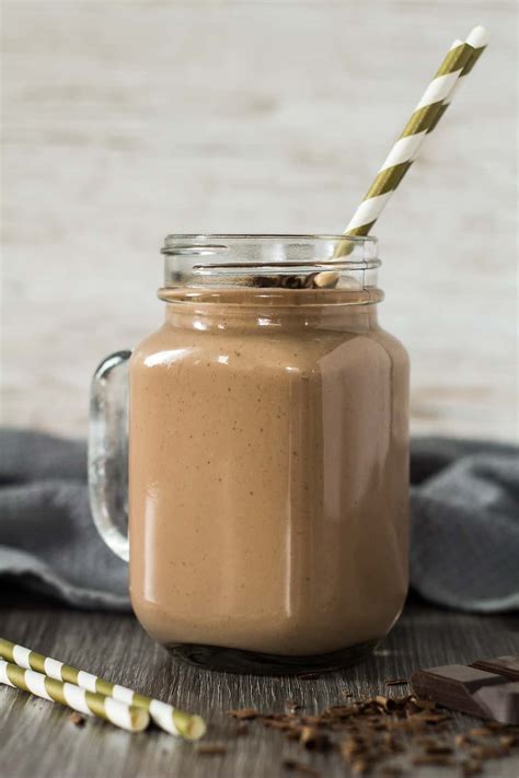chocolate-peanut-butter-banana-smoothie-marshas image