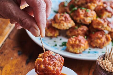 how-to-make-sausage-balls-the-easiest-tastiest image