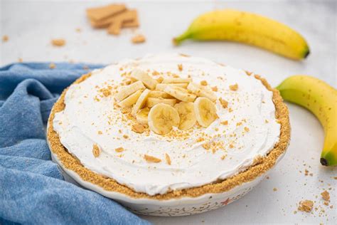 old-fashioned-banana-cream-pie-recipe-the-kitchen image