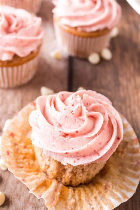 strawberry-cupcakes-recipe-with-cake-mix-this-farm image